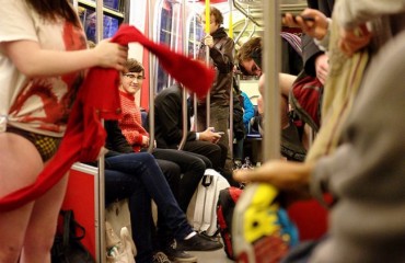 No Pants Skytrain Ride Vancouver 溫哥華無褲天車日 2013