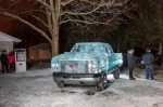 冰塊雕出“水晶車”