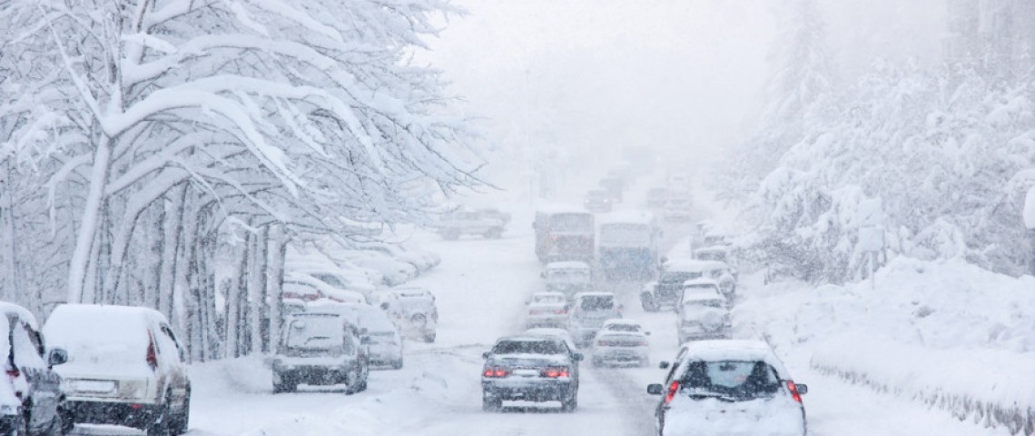 大溫飛雪逾十厘米 親子玩雪不亦樂乎