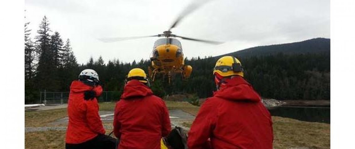 北溫登山者摔傷 直升機即刻救援