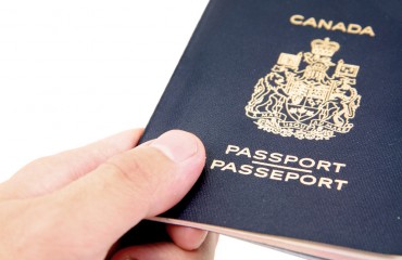 加拿大护照