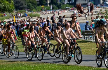 溫哥華裸體騎單車2014