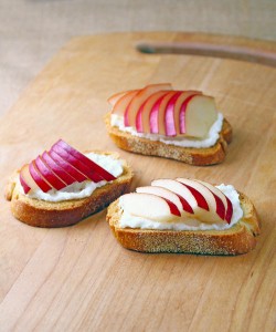 pear-crostini