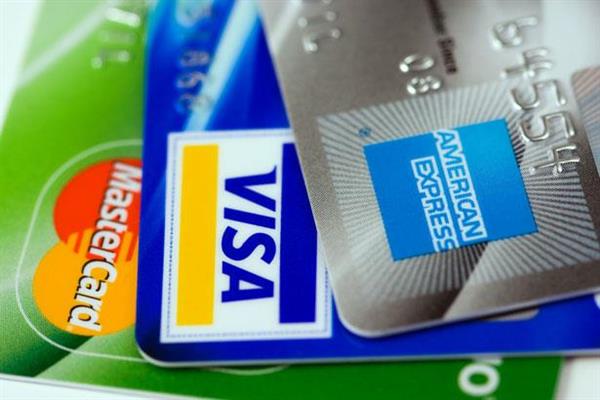 小心使用加拿大預付信用卡：盤點好處和缺點