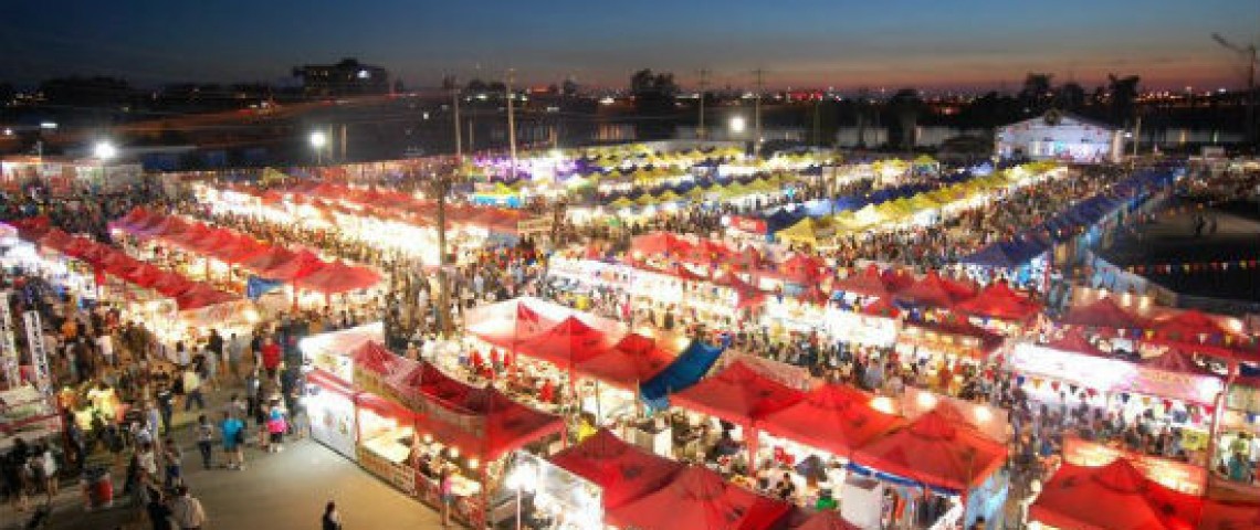 Richmond Night Market 列治文夏日夜市 2015