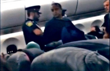 加拿大男子飞机上鬧事襲击空服員 飛印度班機折返多伦多