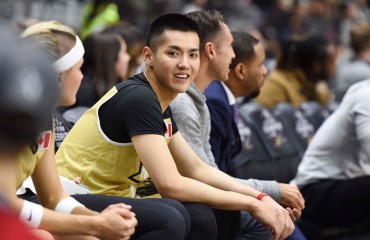 小鲜肉吴亦凡出战NBA全明星名人赛